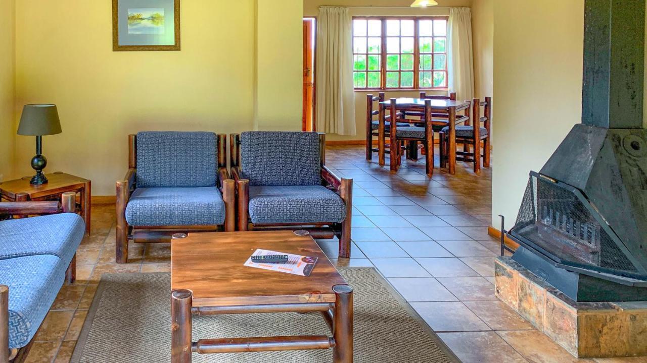 Wits End Mountain Resort Champagne Valley Exterior foto