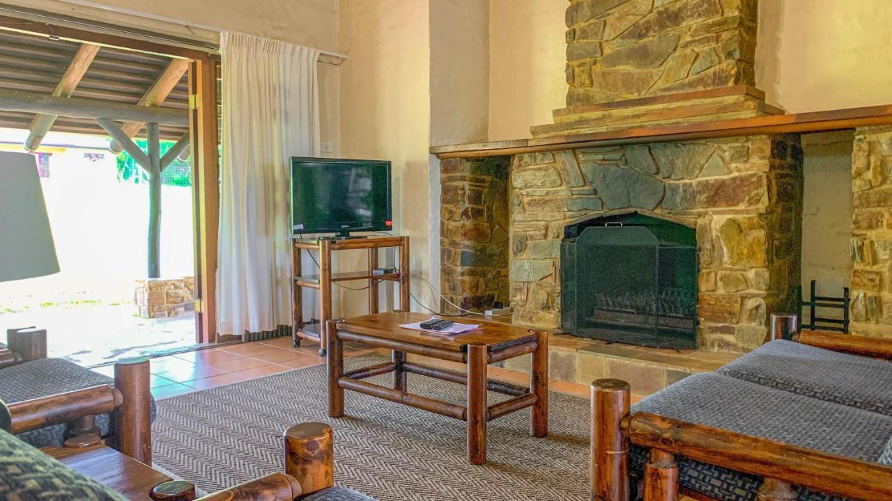 Wits End Mountain Resort Champagne Valley Exterior foto
