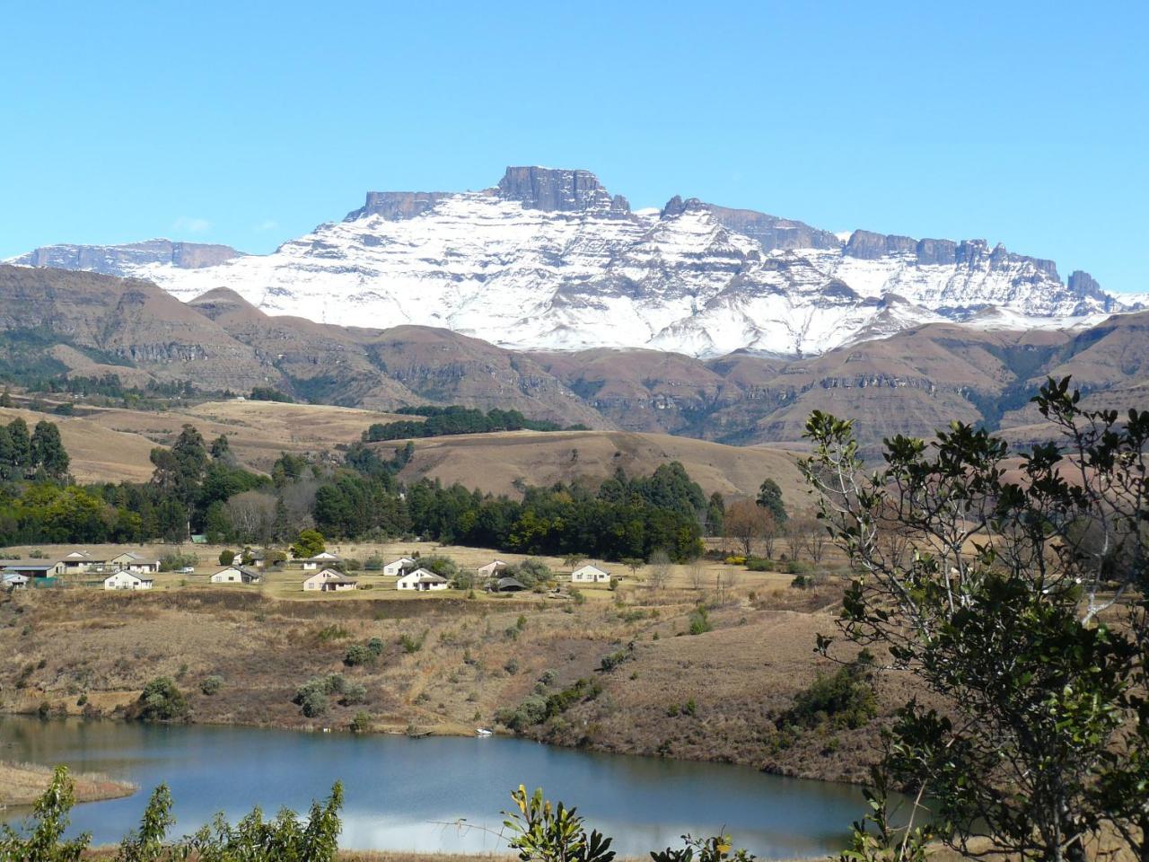 Wits End Mountain Resort Champagne Valley Exterior foto