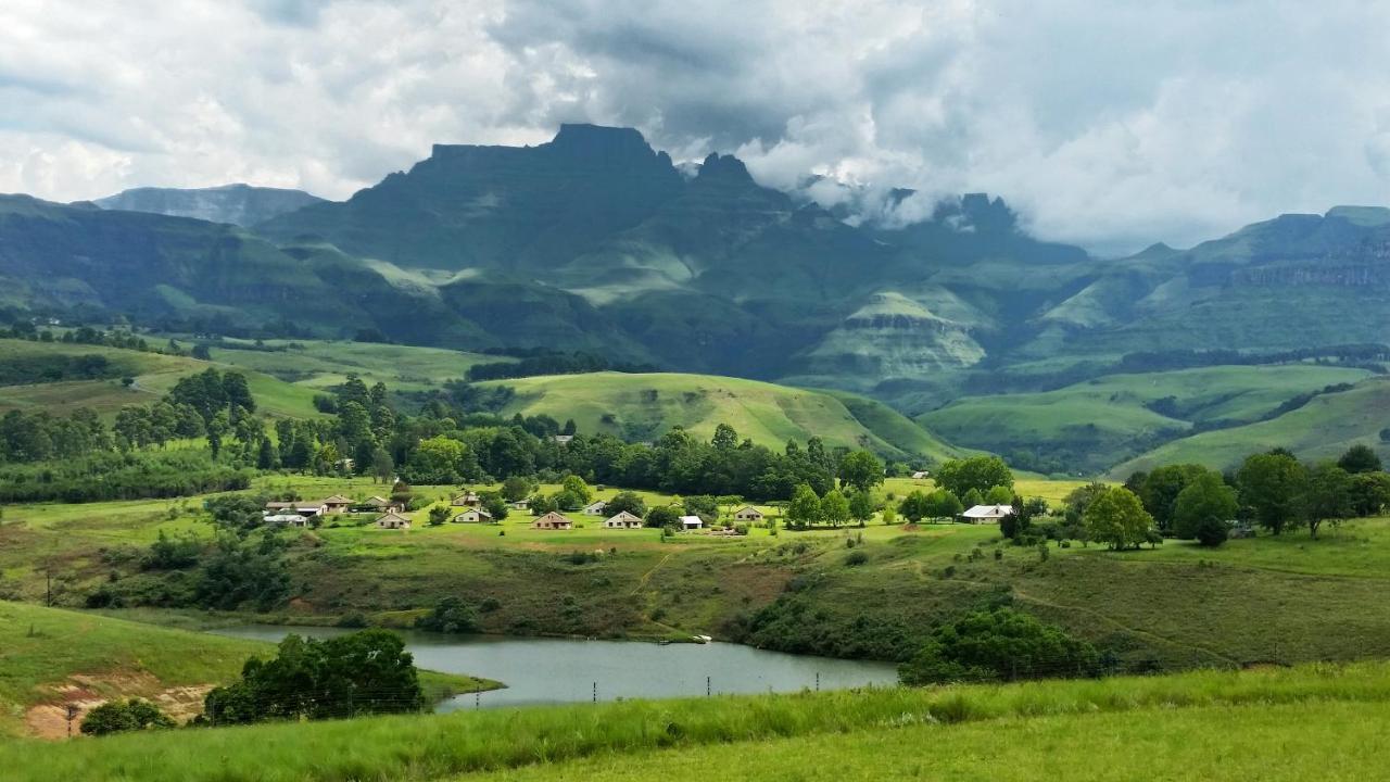 Wits End Mountain Resort Champagne Valley Exterior foto